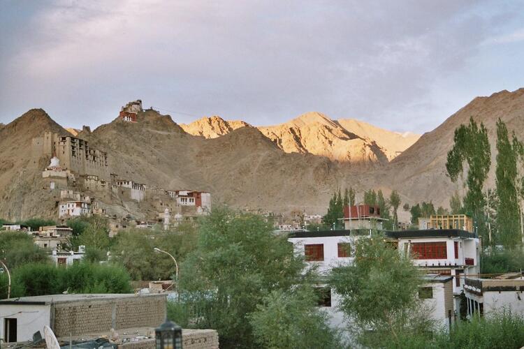 Old palace overlooking Leh town Old palace overlooking Leh town